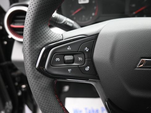 Used 2026 Chevrolet Trax RS w/ Sunroof Package FWD image 11