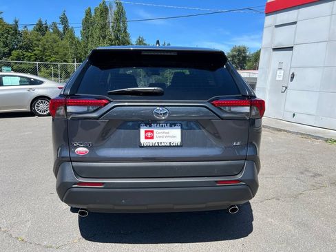 Certified 2025 Toyota RAV4 LE FWD image 5