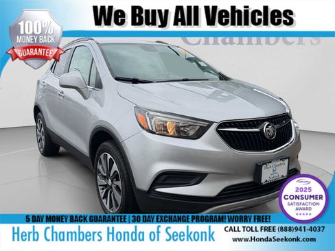 Used 2022 Buick Encore Preferred AWD/4WD image 1