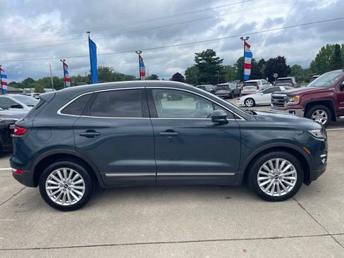 Used 2019 Lincoln MKC Premiere FWD image 8