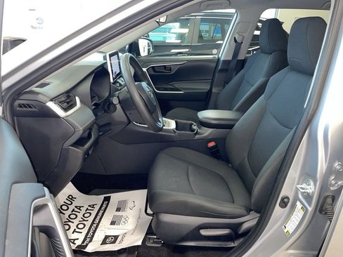 Used 2024 Toyota RAV4 LE image 7