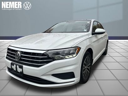 Used 2021 Volkswagen Jetta SE w/ SE Cold Weather Package