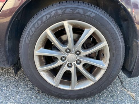 Used 2013 Subaru Impreza 2.0i Premium w/ All-Weather Pkg image 16