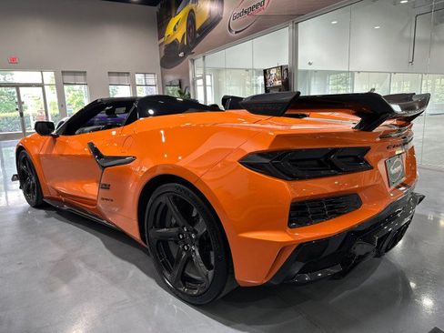 Used 2023 Chevrolet Corvette Z06 w/ Z07 Performance Package RWD image 41