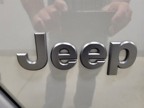 Used 2022 Jeep Wrangler Unlimited Sport w/ Sun And Sound Package AWD/4WD image 27