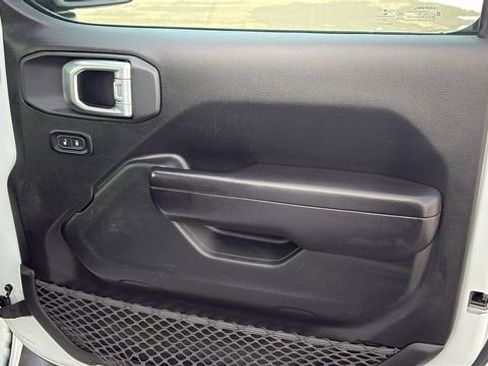 Used 2020 Jeep Gladiator Sport w/ Quick Order Package 24S image 30