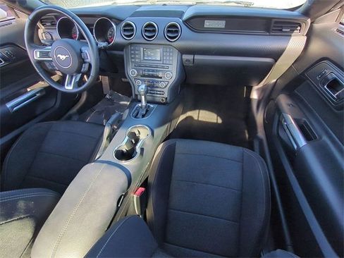 Used 2016 Ford Mustang Coupe image 14