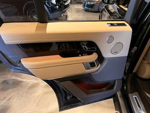 Used 2022 Land Rover Range Rover P525 Westminster Edition image 18