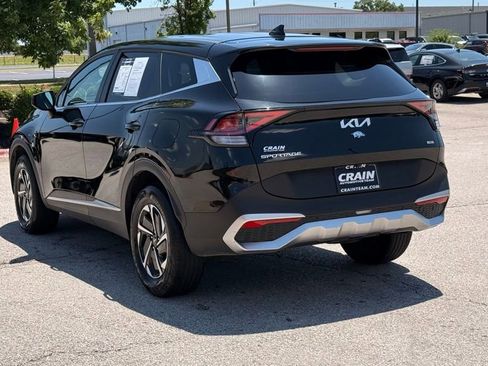 Used 2023 Kia Sportage LX AWD/4WD image 5