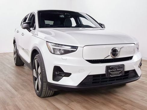 Certified 2023 Volvo C40 P8 Recharge Ultimate AWD/4WD image 3