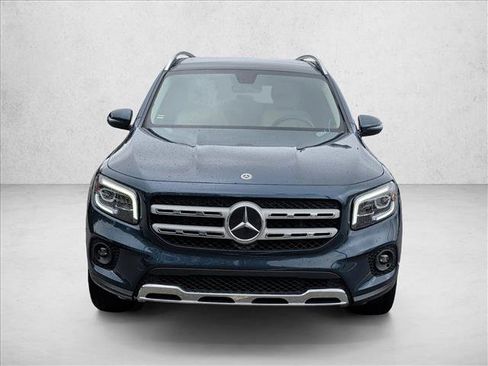 Used 2022 Mercedes-Benz GLB 250 image 2