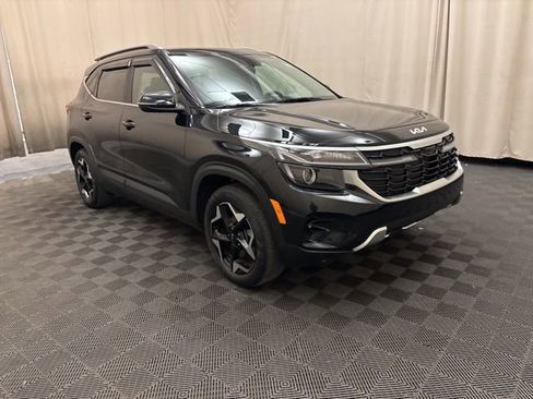 Certified 2024 Kia Seltos EX AWD/4WD image 3