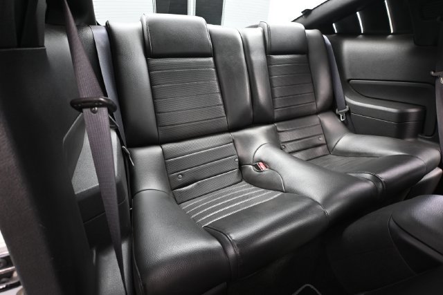 Used 2006 Ford Mustang GT Premium RWD image 29