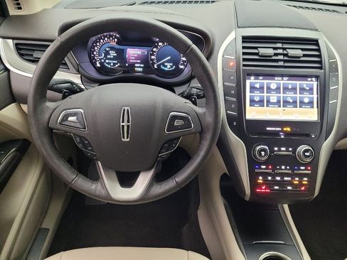 Used 2018 Lincoln MKC Premiere image 22