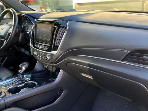 Used 2023 Chevrolet Traverse LT w/ LT Premium Package AWD/4WD image 14