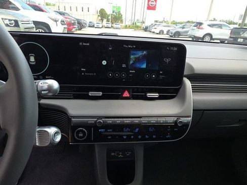 Used 2025 Hyundai Ioniq 5 SEL RWD image 16