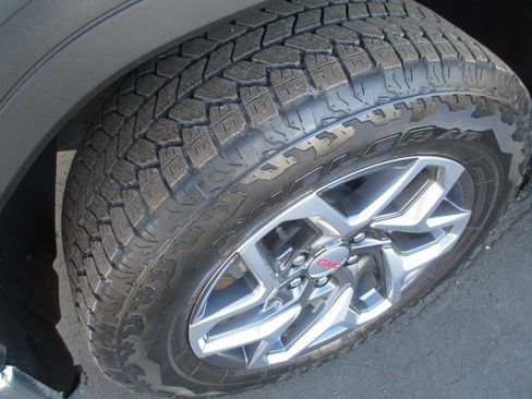 Certified 2025 GMC Sierra 1500 SLT w/ SLT Premium Plus Package image 12