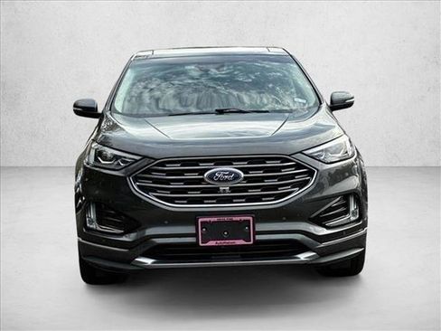Used 2019 Ford Edge Titanium w/ Equipment Group 301A image 2