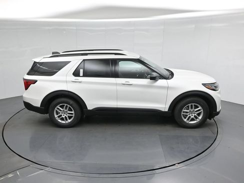 New 2026 Ford Explorer Active RWD image 37