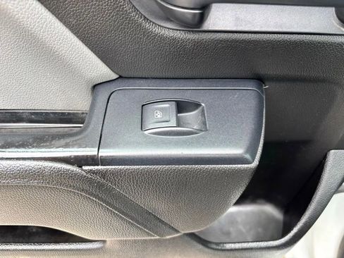 Used 2019 Chevrolet Silverado 2500 W/T AWD/4WD image 22