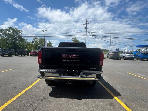 Used 2025 GMC Sierra 2500 SLE w/ SLE Convenience Package AWD/4WD image 4
