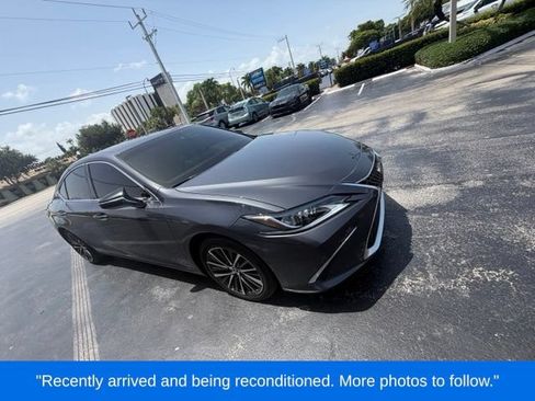 Used 2022 Lexus ES 350 w/ Premium Package FWD image 1