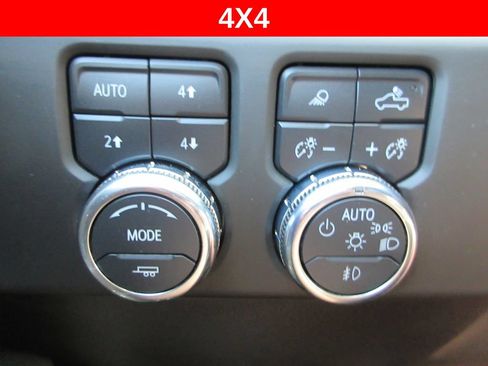 Certified 2023 GMC Sierra 1500 AT4 w/ Technology Package AWD/4WD image 31
