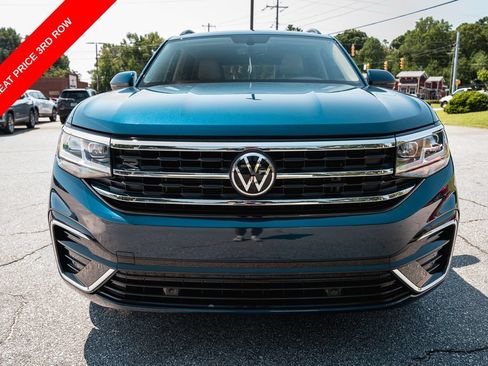 Used 2021 Volkswagen Atlas SE w/ Panoramic Sunroof Package FWD image 2