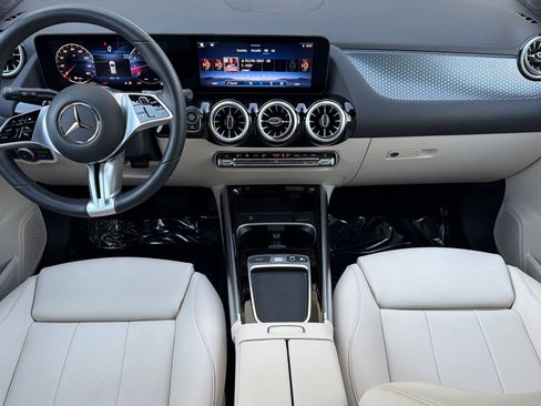 Certified 2025 Mercedes-Benz GLA 250 image 15