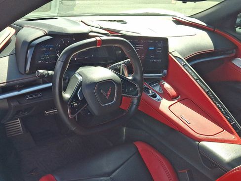 Used 2022 Chevrolet Corvette Stingray Preferred Cpe w/ Z51 Performance Package image 11