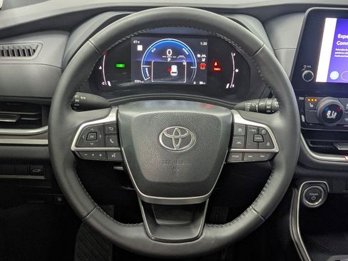 Used 2024 Toyota Grand Highlander XLE image 15