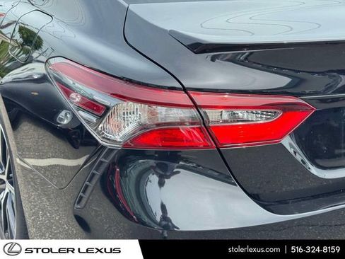 Used 2022 Toyota Camry SE AWD/4WD image 11