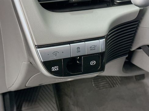 Used 2024 Hyundai Ioniq 5 SEL image 17