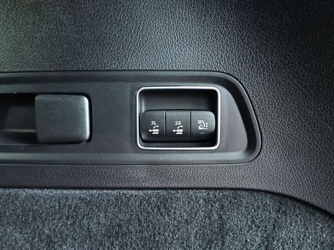 Used 2026 Mercedes-Benz GLS 450 4MATIC image 37