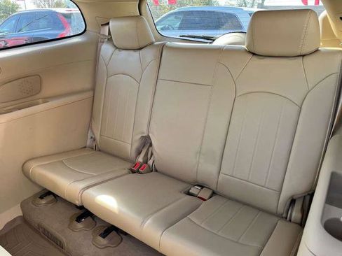 Used 2009 Buick Enclave CXL w/ Entertainment Package #4 image 9