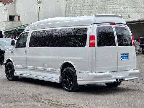 Used 2013 GMC Savana 2500 Extended w/ Power Package image 6