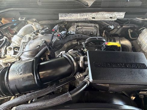 Used 2018 GMC Sierra 2500 Denali w/ Duramax Plus Package AWD/4WD image 51