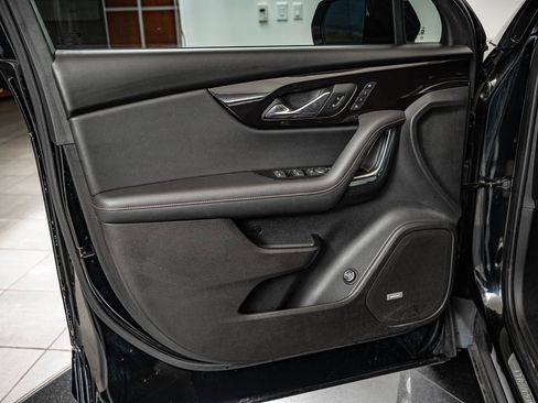 Used 2019 Chevrolet Blazer RS AWD/4WD image 18