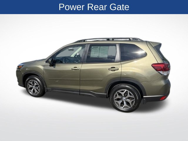 Used 2023 Subaru Forester Premium AWD/4WD image 6