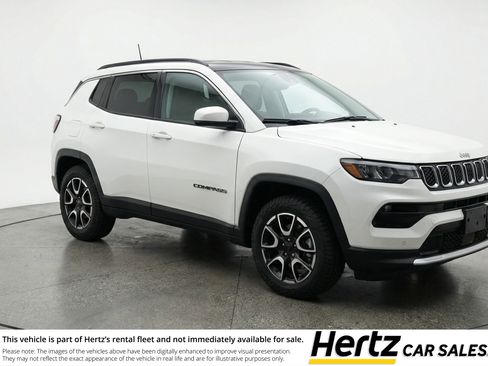 Used 2025 Jeep Compass Trailhawk AWD/4WD image 1