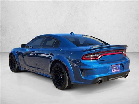 Used 2022 Dodge Charger SRT Hellcat w/ Harman/Kardon Audio Group RWD image 8