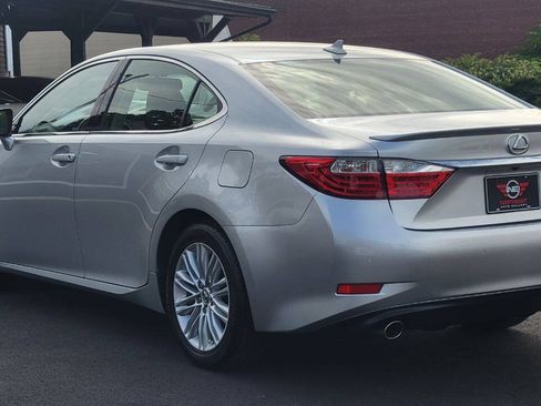 Used 2014 Lexus ES 350 w/ Luxury Package FWD image 8