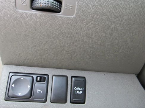 Used 2019 Nissan Frontier SV image 10