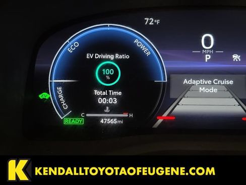 Used 2025 Toyota Camry XLE FWD image 17