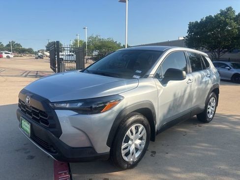 Used 2026 Toyota Corolla Cross L FWD image 1