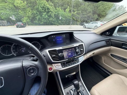 Used 2015 Honda Accord EX-L image 26