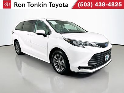 Certified 2024 Toyota Sienna LE