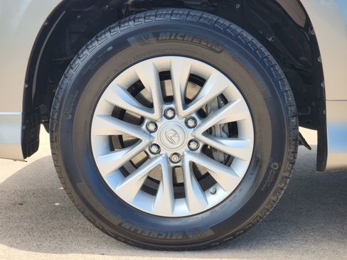 Used 2021 Lexus GX 460 Premium AWD/4WD image 14