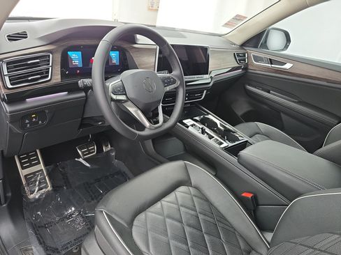 Used 2026 Volkswagen Atlas SEL Premium R-Line AWD/4WD image 17