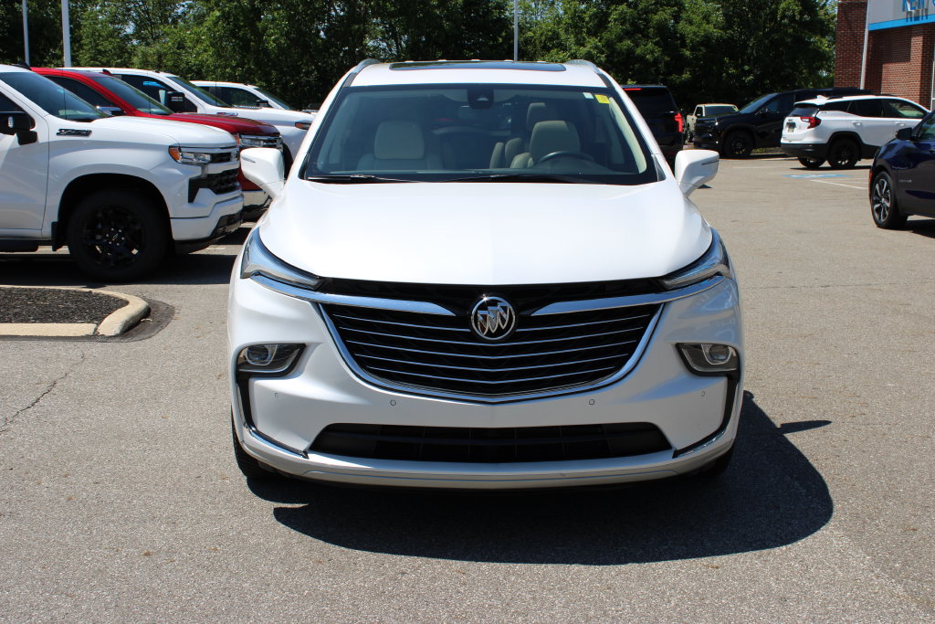 Certified 2023 Buick Enclave Essence w/ Experience Buick Package AWD/4WD image 7